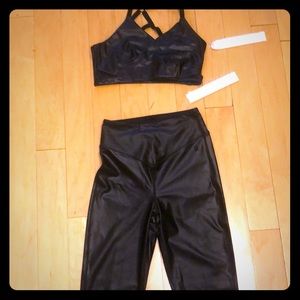 Good American Elite Liquid Cross-Over Set Size 1